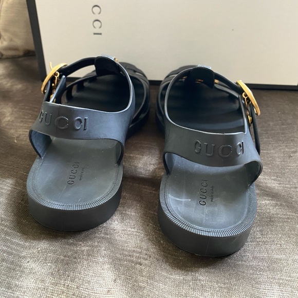 ✨BRAND NEW ✨💯% AUTHENTIC GUCCI RUBBER SANDALS - Picture 6 of 9